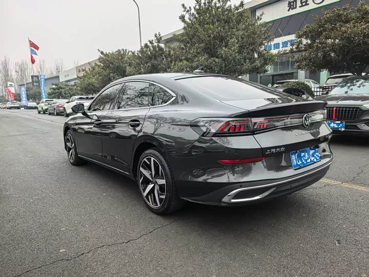 Фото 9 - Volkswagen Lamando L