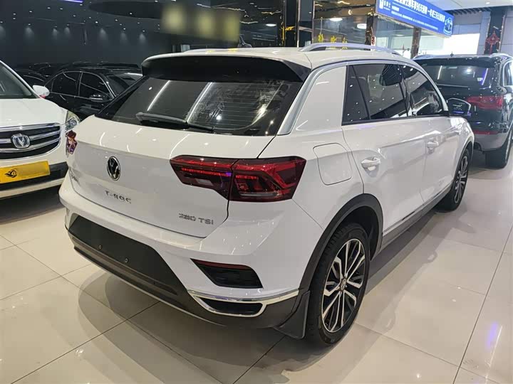 Фото 7 - Volkswagen T-Roc