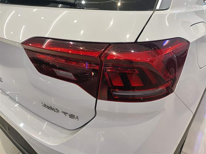 Фото 8 - Volkswagen T-Roc