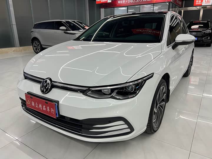 Фото 2 - Volkswagen Golf