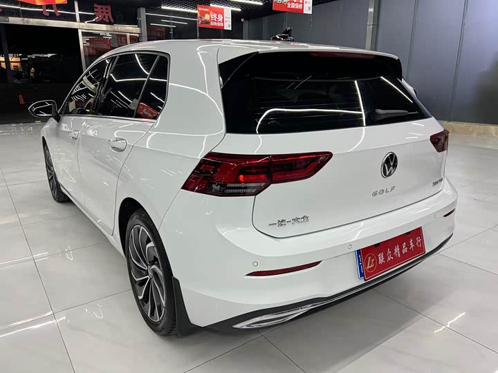 Фото 6 - Volkswagen Golf