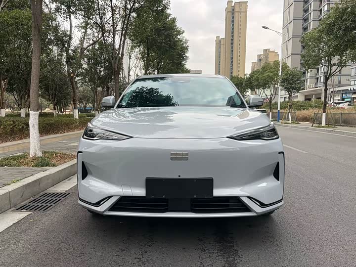 Фото 2 - Geely Galaxy E5