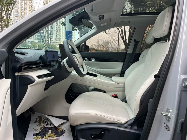 Фото 7 - Geely Galaxy E5