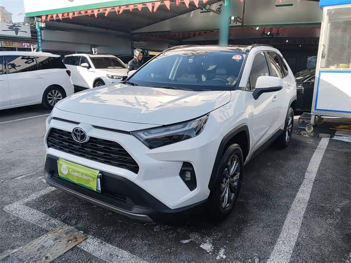 Фото 1 - Toyota RAV4