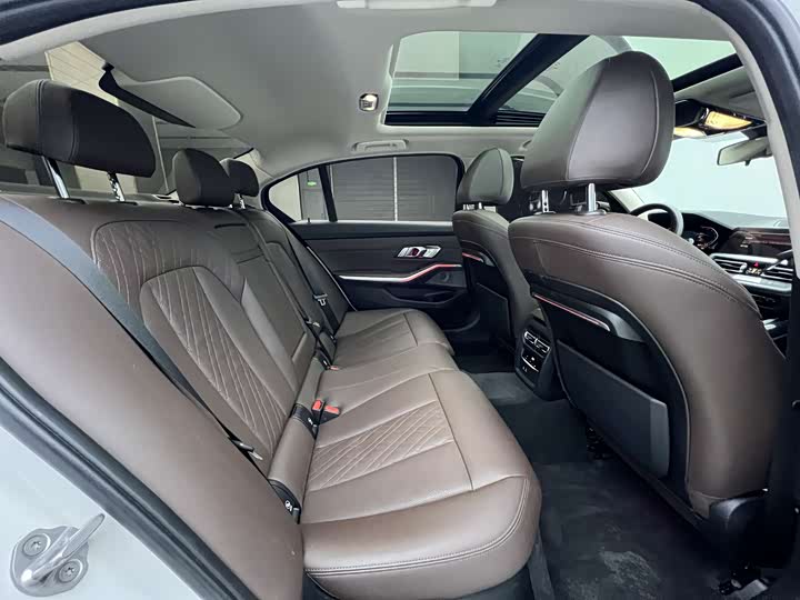 Фото 6 - BMW 3 Series