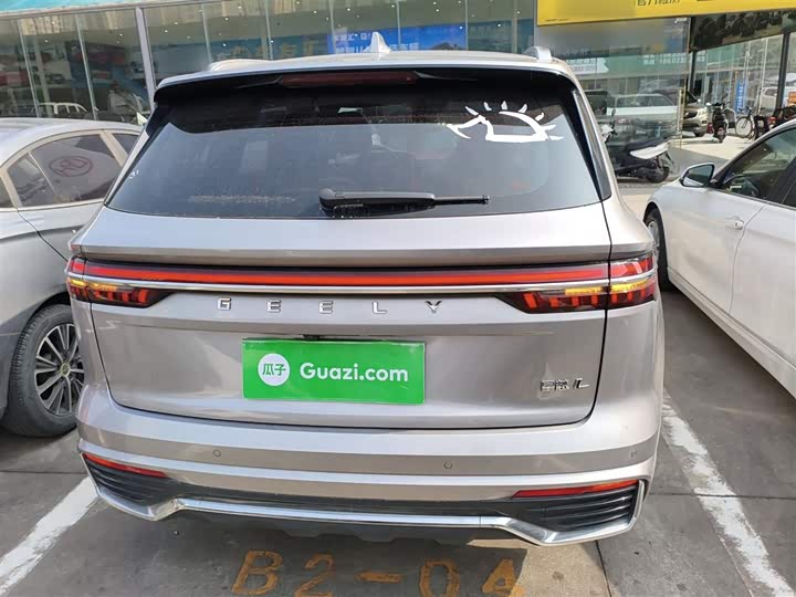 Фото 6 - Geely Monjaro