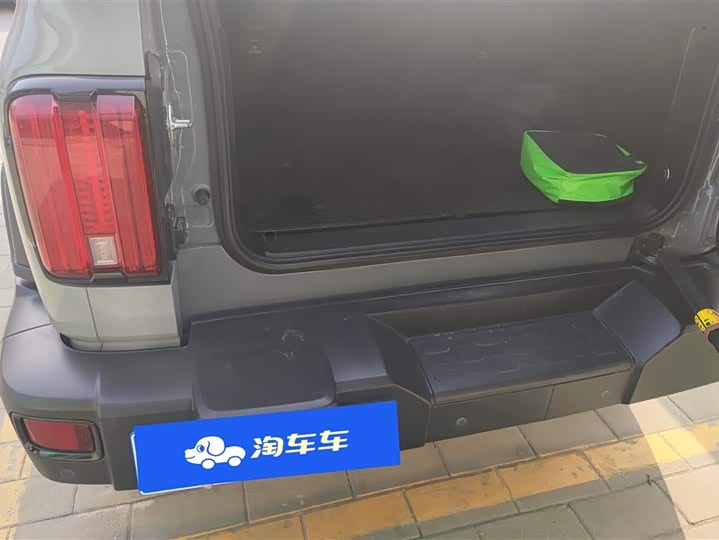 Фото 4 - Tank 300