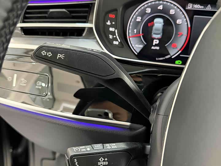 Фото 8 - Audi A8