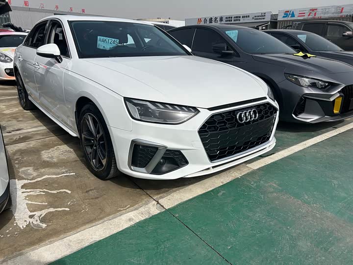 Фото 3 - Audi A4L