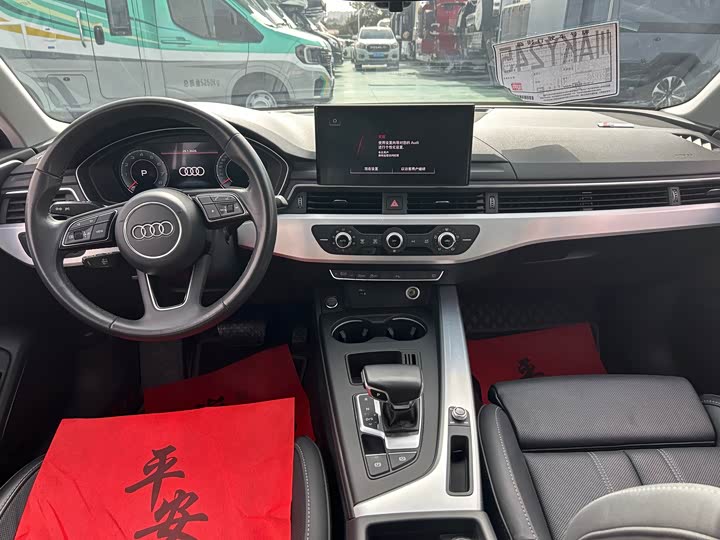 Фото 6 - Audi A4L