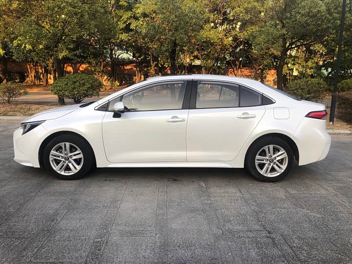 Фото 5 - Toyota Levin