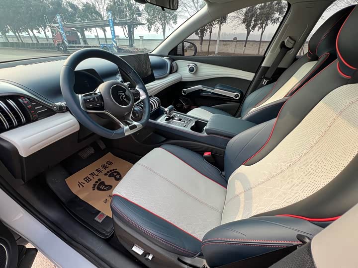 Фото 4 - BYD Yuan Plus