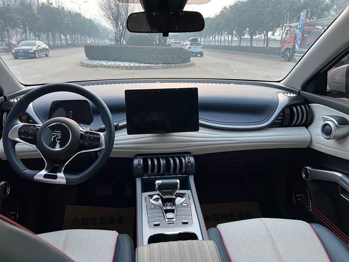 Фото 5 - BYD Yuan Plus