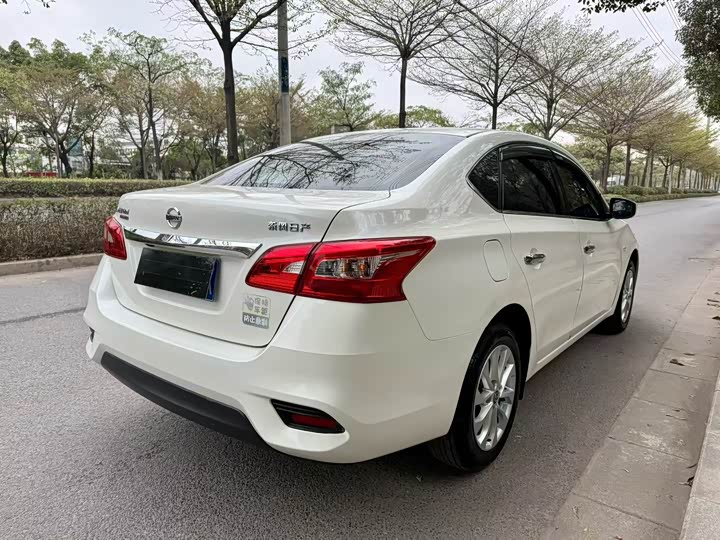 Фото 5 - Nissan Sylphy