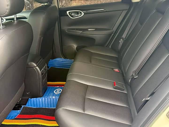 Фото 7 - Nissan Sylphy