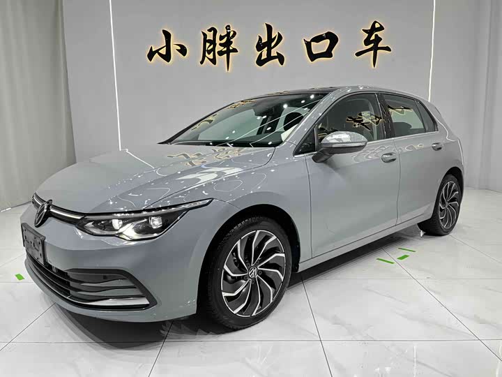 Фото 1 - Volkswagen Golf