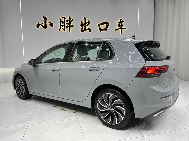 Фото 6 - Volkswagen Golf