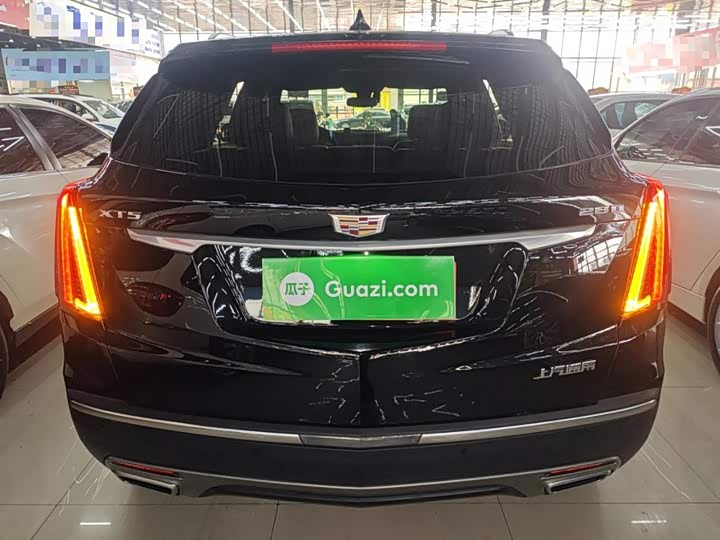 Фото 6 - Cadillac XT5