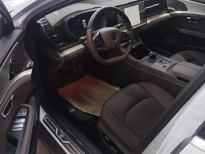 Фото 9 - BYD Han