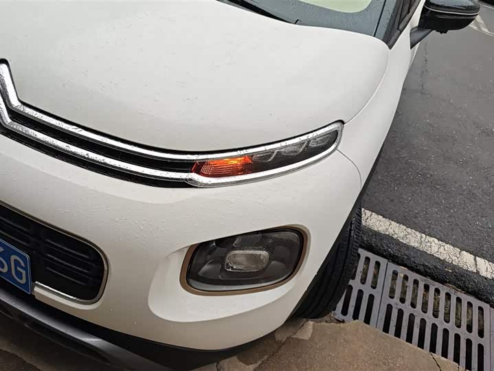 Фото 5 - Citroen C4 Aircross