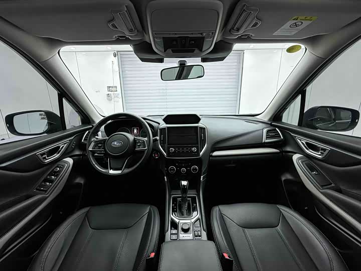 Фото 4 - Subaru Forester