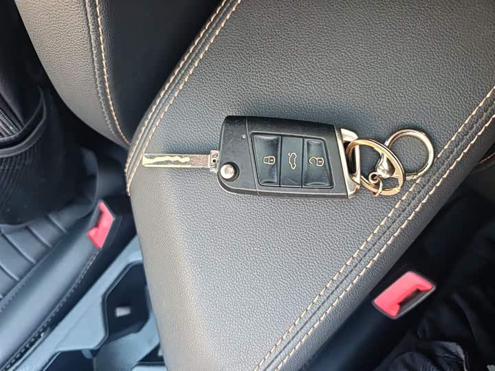 Фото 9 - Volkswagen Lavida