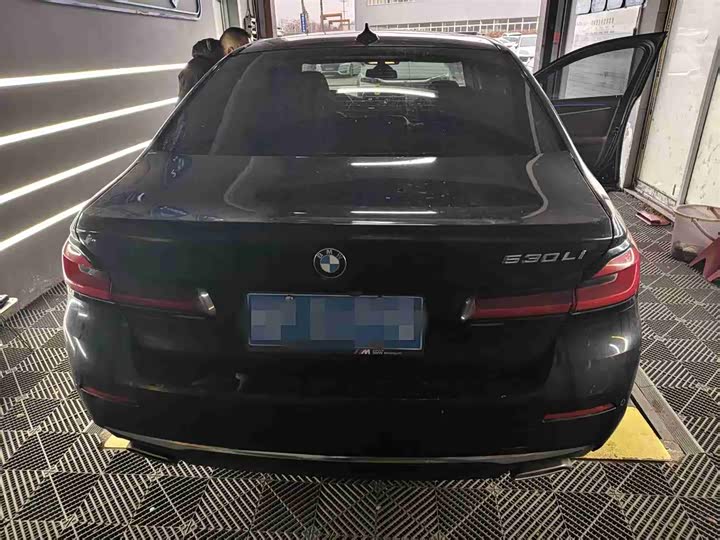 Фото 4 - BMW 5 Series