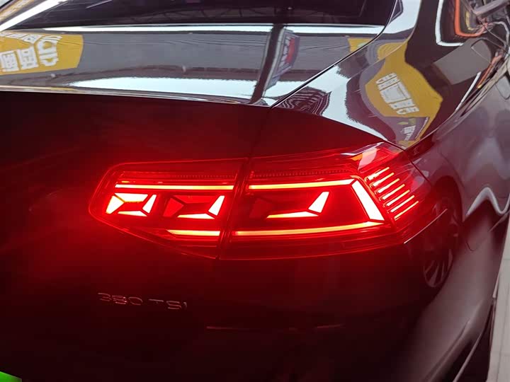 Фото 8 - Volkswagen Magotan