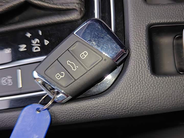 Фото 9 - Volkswagen Magotan