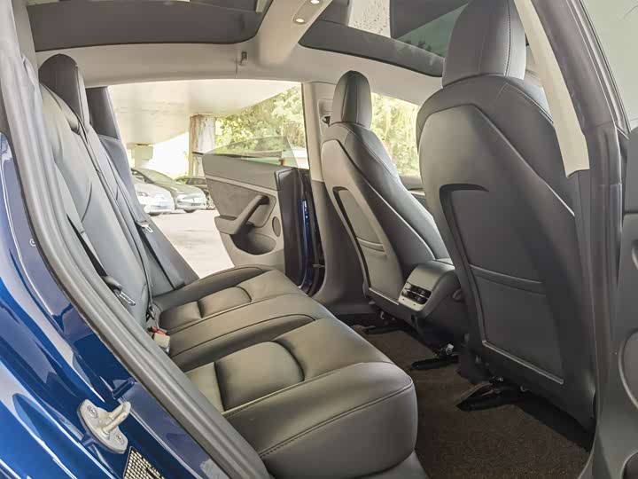 Фото 9 - Tesla Model 3