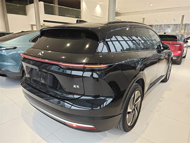 Фото 7 - Nio ES6