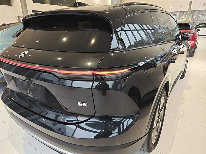 Фото 8 - Nio ES6