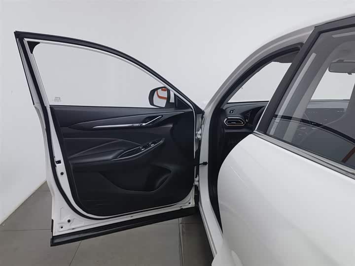 Фото 8 - Changan Oshan X5