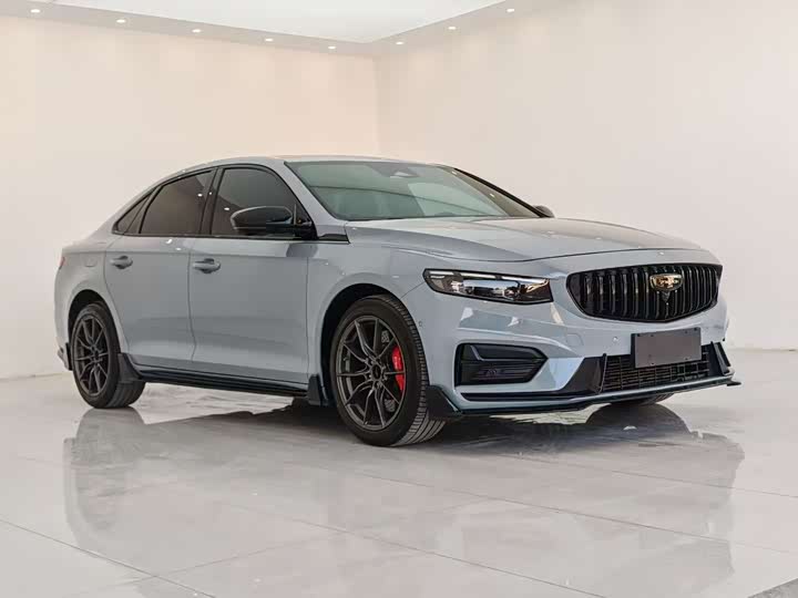 Фото 3 - Geely Preface