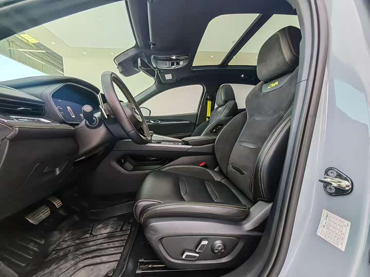 Фото 4 - Geely Preface