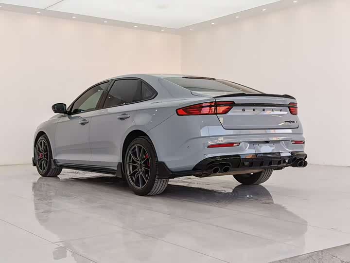 Фото 9 - Geely Preface