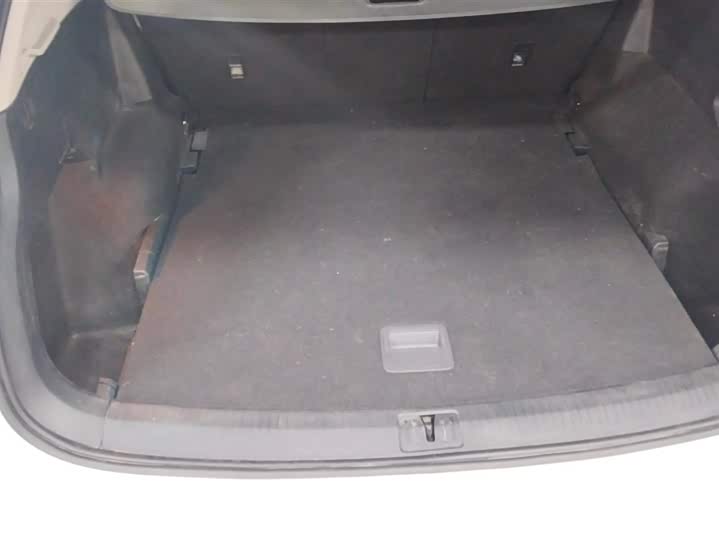 Фото 4 - Volkswagen Tiguan L Pro