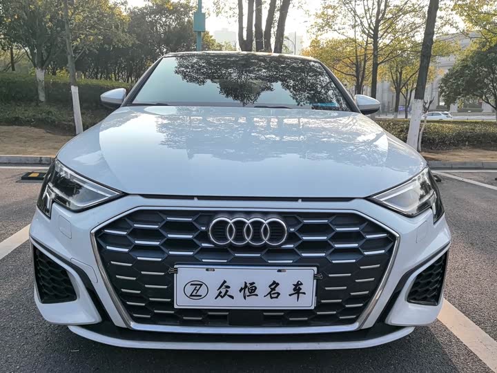 Фото 2 - Audi A3