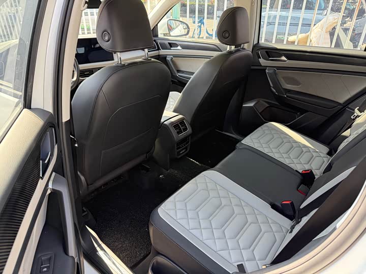 Фото 5 - Volkswagen Tayron