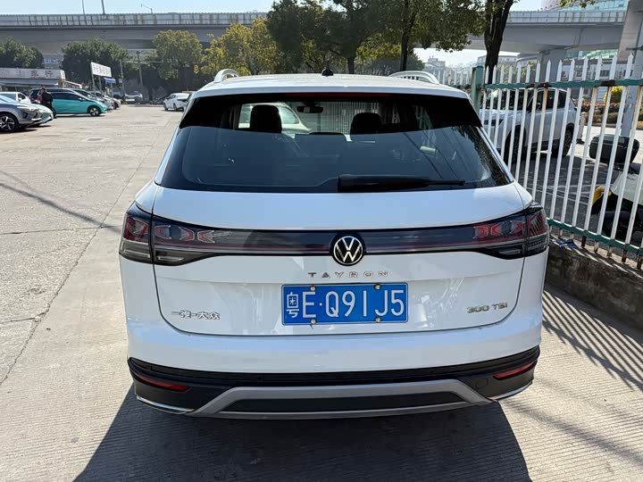 Фото 8 - Volkswagen Tayron