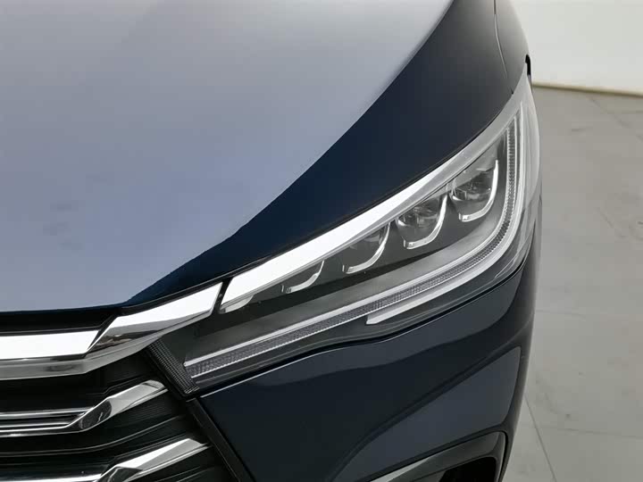 Фото 7 - BYD Song Max Hybrid