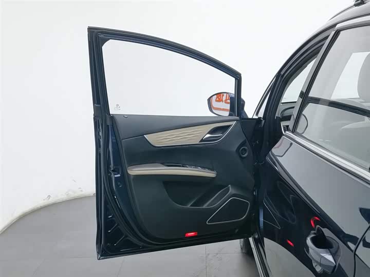 Фото 8 - BYD Song Max Hybrid