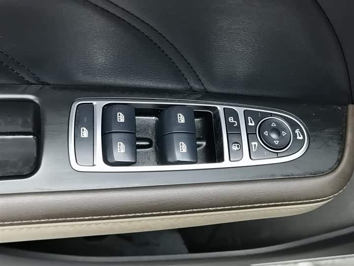 Фото 9 - BYD Song Max Hybrid