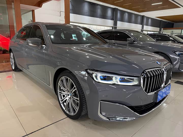 Фото 1 - BMW 7 Series
