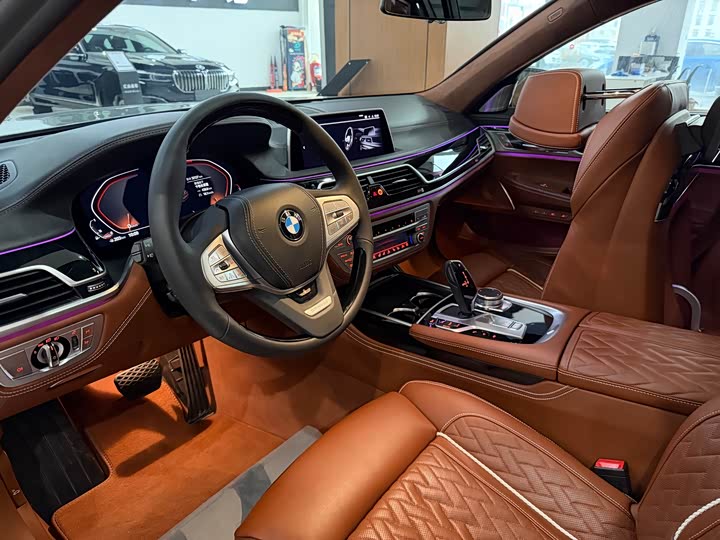 Фото 7 - BMW 7 Series