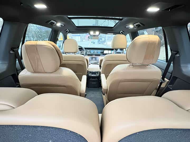 Фото 7 - LiXiang One