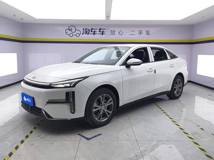 Фото 1 - Geely Galaxy L6