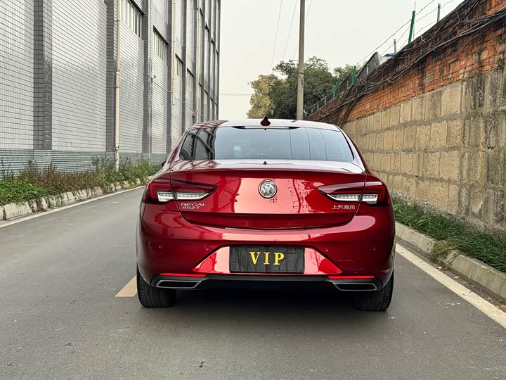 Фото 4 - Buick Regal