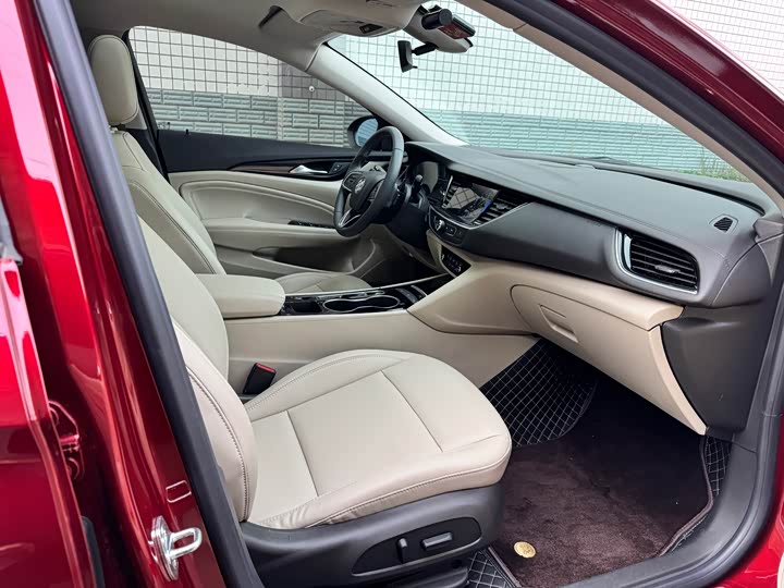 Фото 9 - Buick Regal