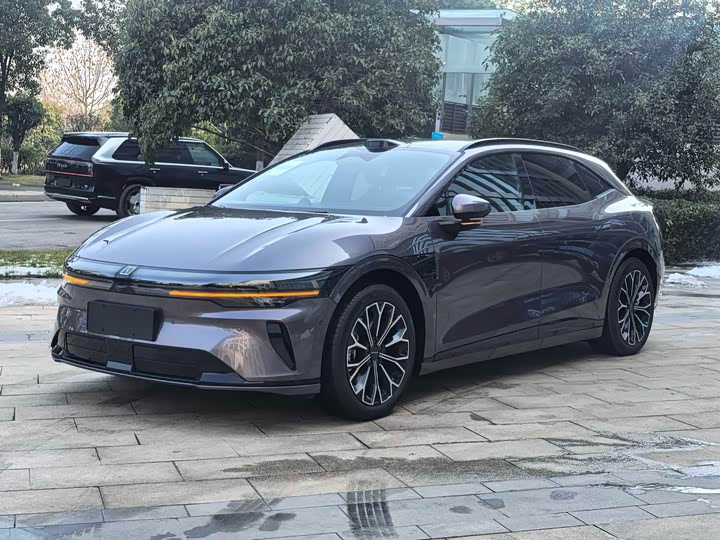 Фото 1 - Zeekr 007 GT